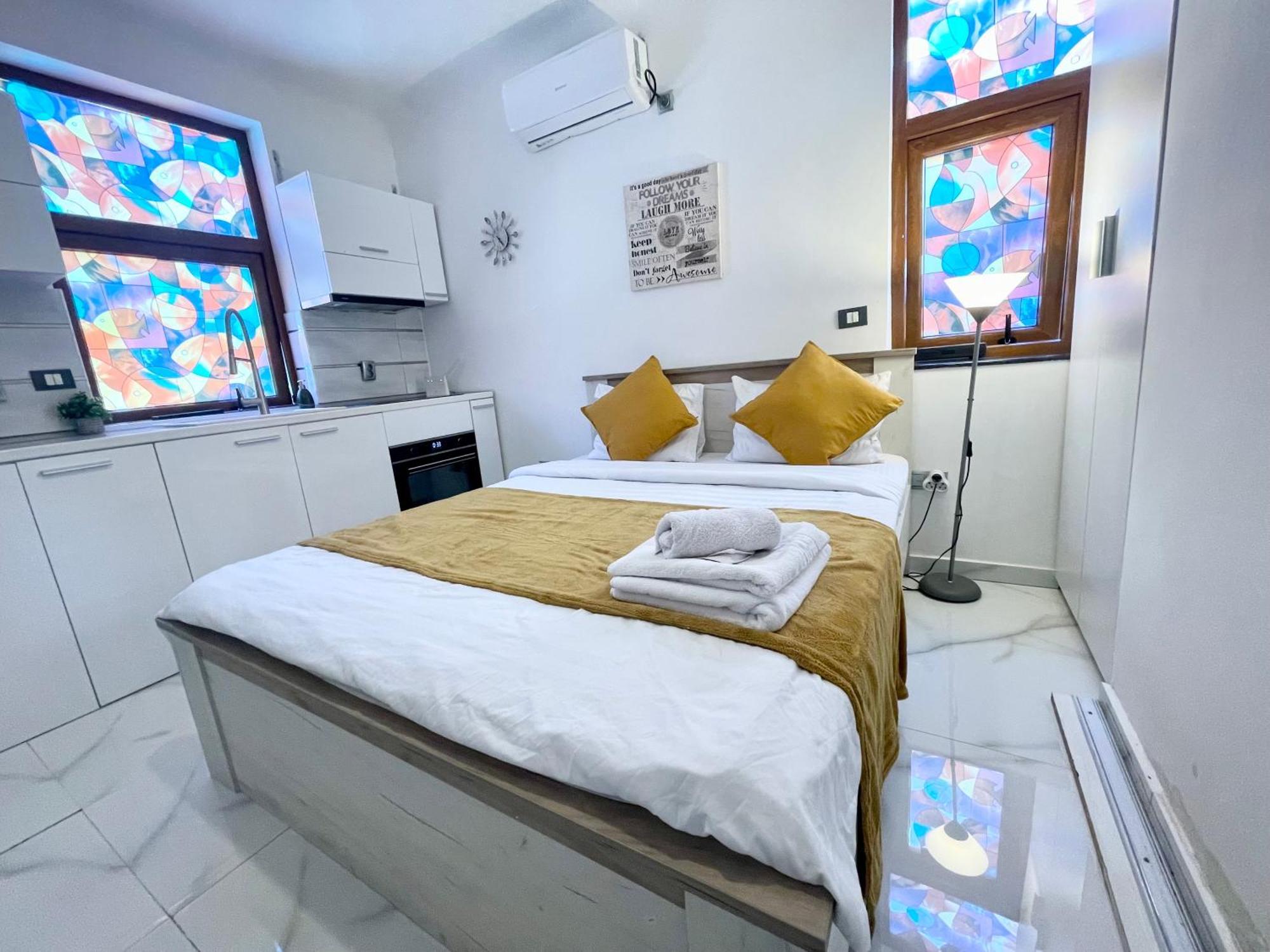 White Studio Bukarest Exterior foto